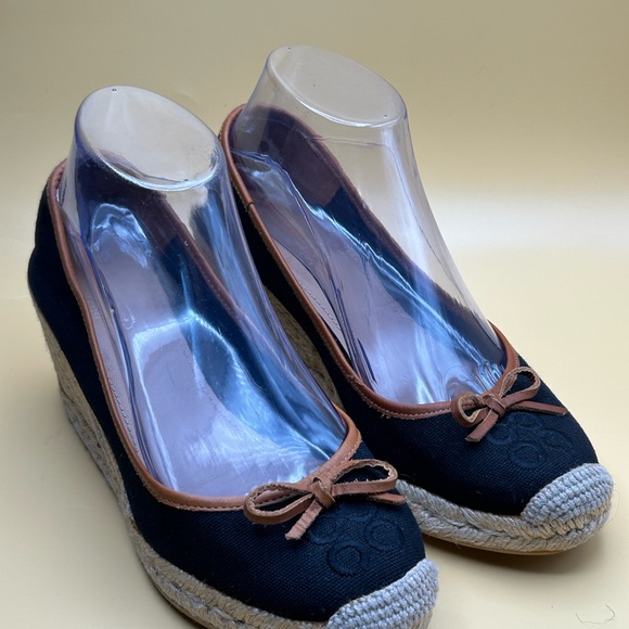 Coach Ireena Black Espadrille Wedges w/Tan Leather Trim and Bow Size 9 GUC - Picture 3 of 11